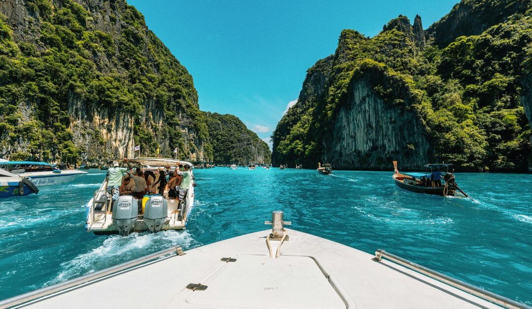 Navigate Your Outdoor Adventures: Essential Boating Accessories for Fun